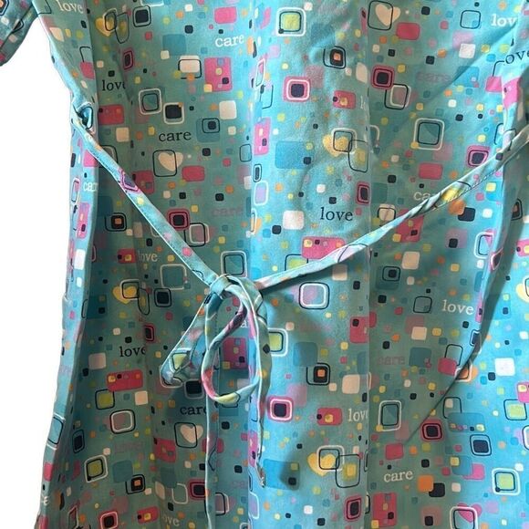 Scrub top size medium‎ - Picture 2 of 7